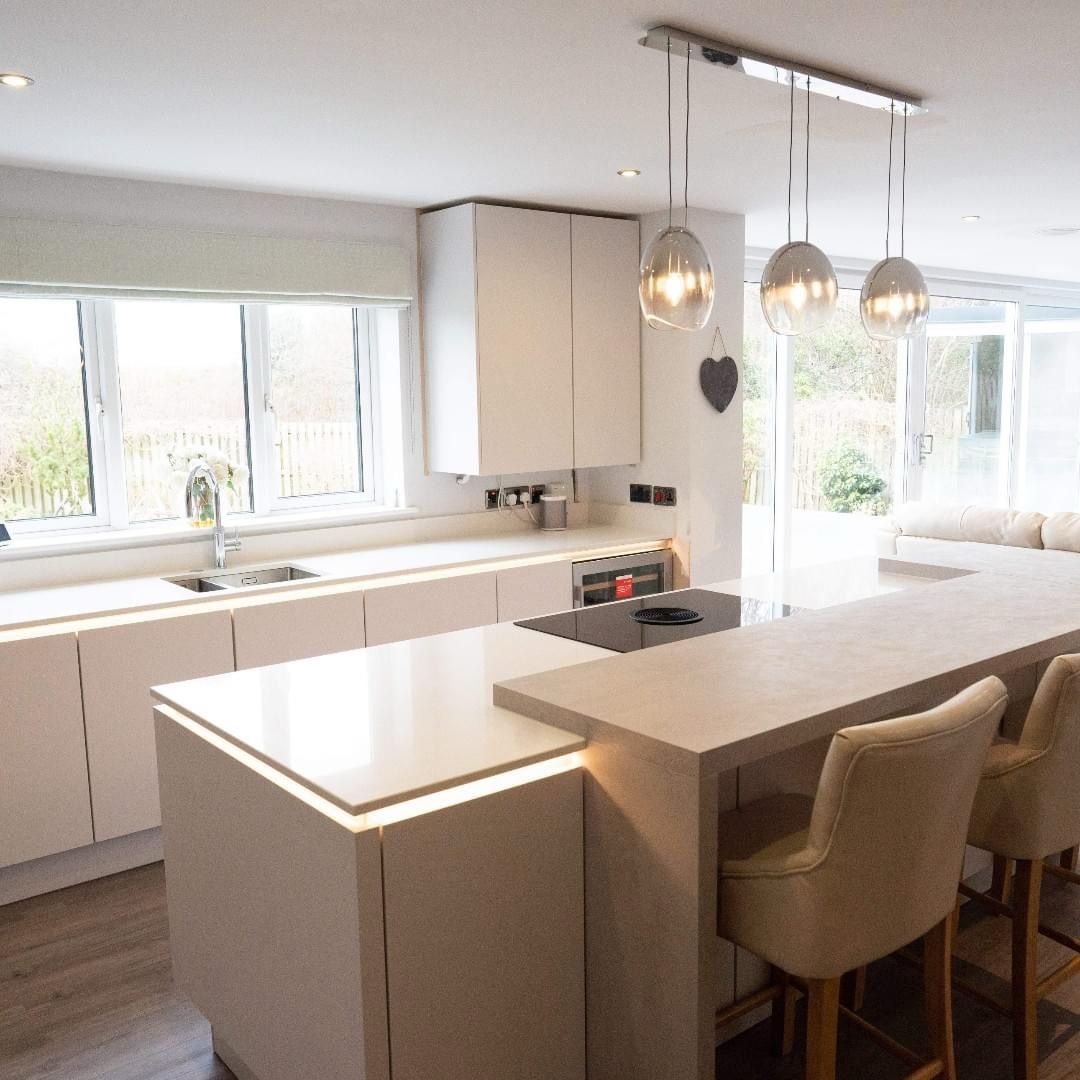 Company: Image 229
